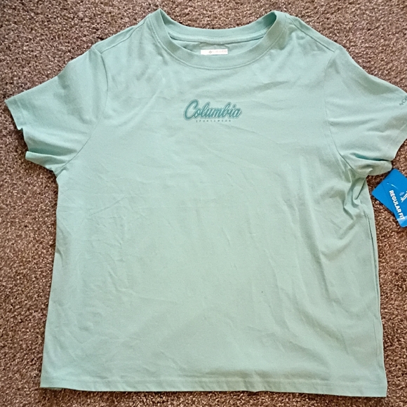 Columbia Women's Mint Green Short Sleeve Tee - Picture 1 of 7